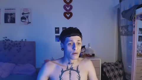 Snapshot of 2cb0y chatting on 23, 9, 2025 BAD online show from 23, 9, 2025