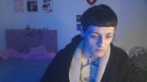 Snapshot of 2cb0y chatting on 28, 9, 2025 BAD online show from 28, 9, 2025