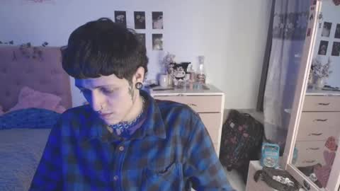 Snapshot of 2cb0y chatting on 15, 10, 2025 BAD online show from 15, 10, 2025