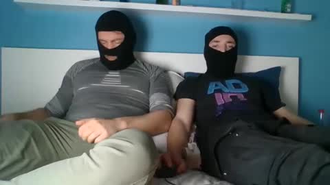 Snapshot of 2frenchfriends chatting on 10, 1, 2025 2frenchfriends online show from 10, 1, 2025