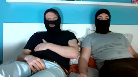 Snapshot of 2frenchfriends chatting on 5, 4, 2026 2frenchfriends online show from 5, 4, 2026