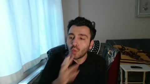 Snapshot of 2handsomeman chatting on 10, 2, 2026 Berk online show from 10, 2, 2026