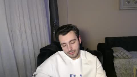 Snapshot of 2handsomeman chatting on 24, 3, 2026 Berk online show from 24, 3, 2026