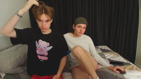 Snapshot of 2nc_ chatting on 14, 10, 2025 Eleot online show from 14, 10, 2025