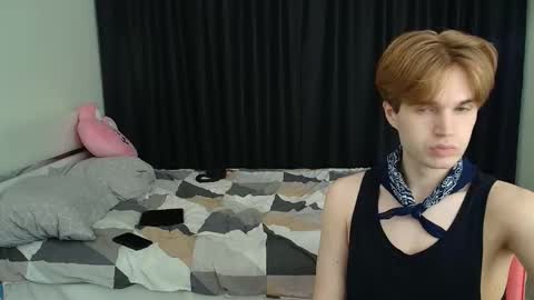 Snapshot of 2nc_ chatting on 31, 10, 2025 Eleot online show from 31, 10, 2025