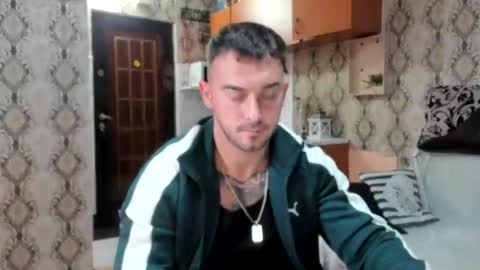 2sexymuscles online show from 30, 9, 2025