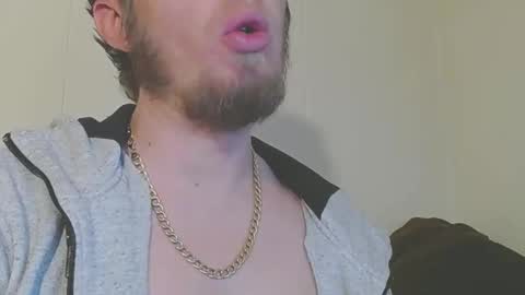 2small4you83 online show from 10, 2, 2025