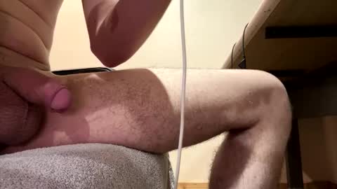 Snapshot of 3000gt4 chatting on 24, 11, 2025 3000gt4 online show from 24, 11, 2025