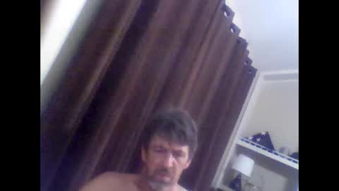 Snapshot of 333fffej chatting on 8, 11, 2025 333fffej online show from 8, 11, 2025