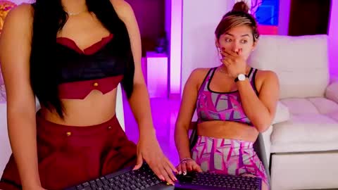 independent model online show from 28, 2, 2025