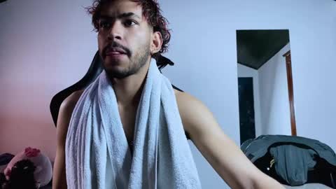 Snapshot of 3v1l_ chatting on 9, 11, 2025 E V I L online show from 9, 11, 2025