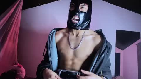 Snapshot of 3v1l_ chatting on 11, 11, 2025 E V I L online show from 11, 11, 2025