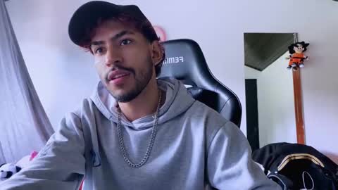 Snapshot of 3v1l_ chatting on 18, 11, 2025 E V I L online show from 18, 11, 2025