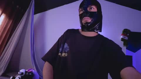 Snapshot of 3v1l_ chatting on 22, 11, 2025 E V I L online show from 22, 11, 2025