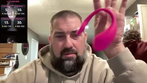 Snapshot of 420kc_couple chatting on 6, 4, 2026 KC420Couple online show from 6, 4, 2026