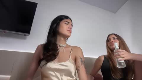 Snapshot of 4444ngel chatting on 28, 9, 2025 Gabriela online show from 28, 9, 2025