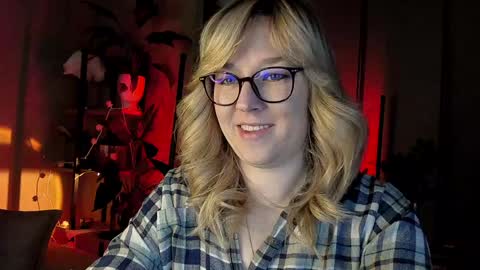 Snapshot of 5_in_one chatting on 14, 12, 2024 Sunshine online show from 14, 12, 2024