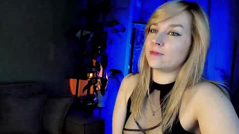 Snapshot of 5_in_one chatting on 8, 2, 2025 Sunshine online show from 8, 2, 2025