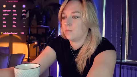 Snapshot of 5_in_one chatting on 3, 10, 2025 Sunshine online show from 3, 10, 2025