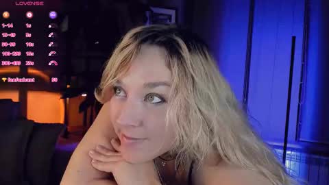 Snapshot of 5_in_one chatting on 11, 10, 2025 Sunshine online show from 11, 10, 2025