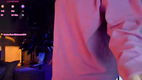 Snapshot of 5_in_one chatting on 22, 10, 2025 Sunshine online show from 22, 10, 2025