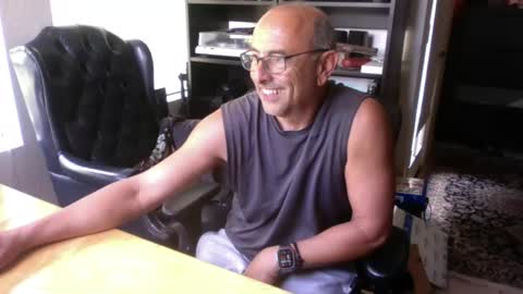 Snapshot of 66sexytime99 chatting on 31, 10, 2025 daddy vegas for single women and couples here online show from 31, 10, 2025