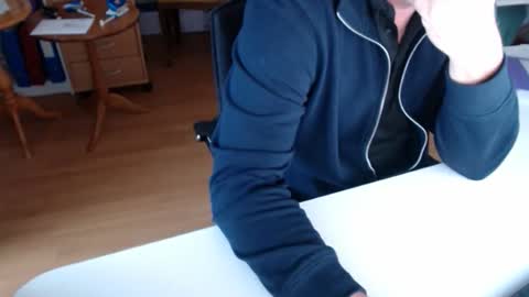 Snapshot of 69pifpaf chatting on 17, 11, 2025 69pifpaf online show from 17, 11, 2025