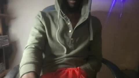 Snapshot of 6foot3and8inches chatting on 25, 12, 2024 dark  stormy online show from 25, 12, 2024