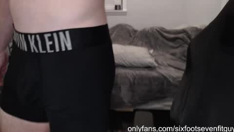 Snapshot of 6foot7fitguy chatting on 14, 11, 2025 6foot7fitguy online show from 14, 11, 2025