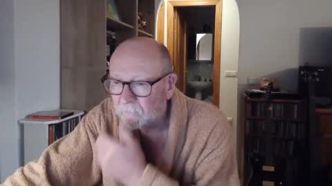 Snapshot of 7thsojourn chatting on 11, 3, 2025  Papi  online show from 11, 3, 2025