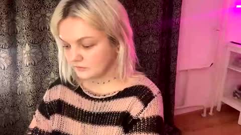 Snapshot of 80s_brat chatting on 10, 1, 2025 Ivy online show from 10, 1, 2025