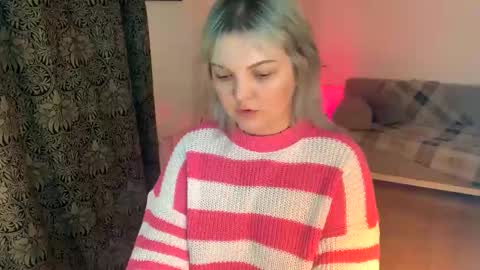 Snapshot of 80s_brat chatting on 4, 2, 2025 Ivy online show from 4, 2, 2025