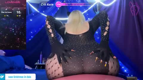 Snapshot of 88vixxxen chatting on 1, 11, 2025 88Vixxxen online show from 1, 11, 2025