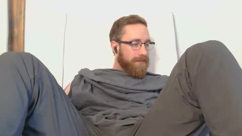 8InchesAndSomeHoles online show from 14, 1, 2026