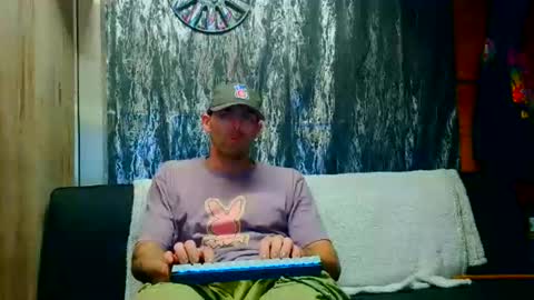 Snapshot of 8inspyder chatting on 15, 10, 2025 EvelDicknievel1 online show from 15, 10, 2025