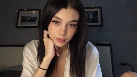 KARINA online show from 19, 11, 2025