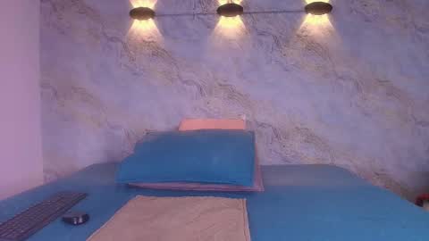  abby rouss online show from 13, 11, 2025