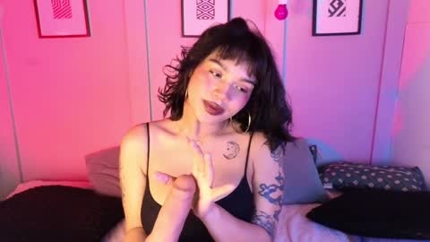 Snapshot of _abigaill_1 chatting on 1, 2, 2025 abigaill online show from 1, 2, 2025