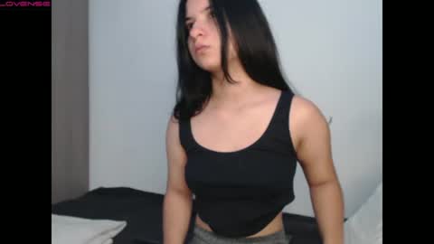 Snapshot of _abrill_20 chatting on 12, 10, 2025 _abrill_20 online show from 12, 10, 2025