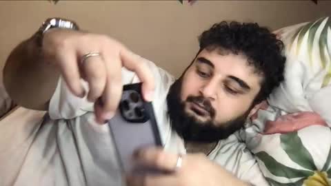 Snapshot of _alan_bear_ chatting on 27, 10, 2025 Alan online show from 27, 10, 2025