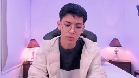 Snapshot of _alexandersawyer_ chatting on 15, 11, 2025 Alexander online show from 15, 11, 2025