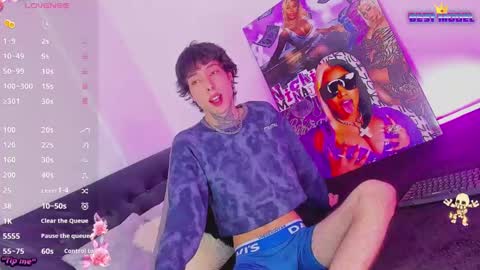 _alexblunt_ online show from 9, 12, 2024