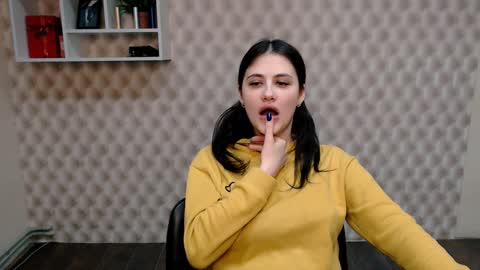 Snapshot of _alicecandy_ chatting on 4, 1, 2025 Alice online show from 4, 1, 2025