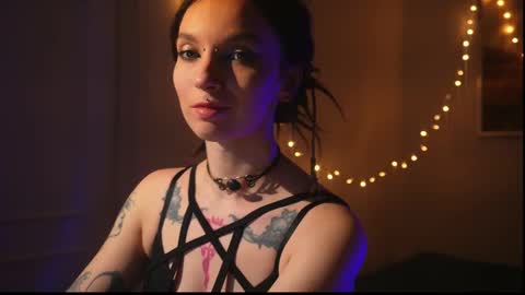 Snapshot of _alicemorrison_ chatting on 6, 3, 2026 Alice Morrison Mistress Datura online show from 6, 3, 2026