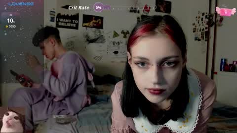 Charlotte and Alex online show from 25, 9, 2025