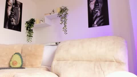 Karo online show from 24, 1, 2025