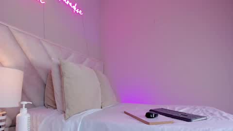 ngela  online show from 24, 2, 2025