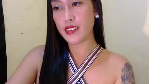 Pearl  online show from 10, 9, 2025