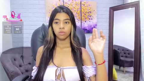 Snapshot of _anna_maria chatting on 5, 11, 2025 online show from 5, 11, 2025