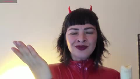 antonia online show from 15, 11, 2025